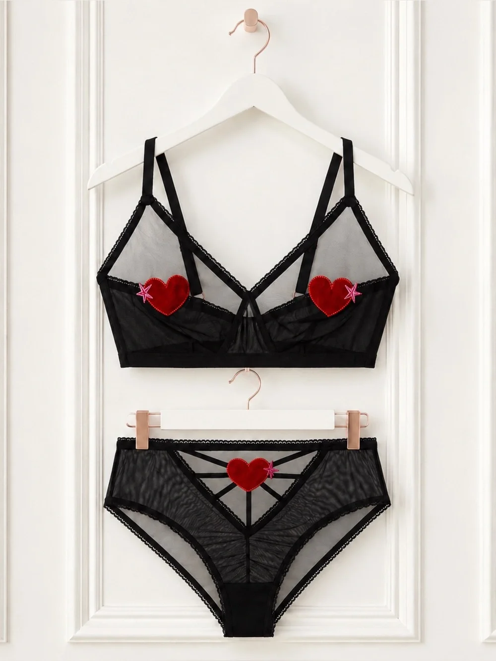 NWT Savage x Fenty XL Rihanna Valentines Day Heart Mesh Bra Panties Lingerie Set